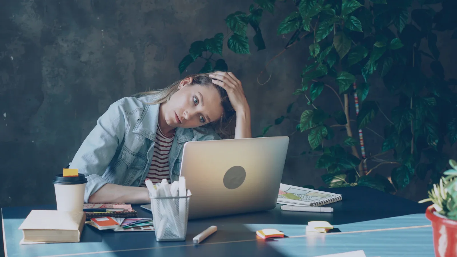 Sunk Cost Fallacy: Jebakan Psikologis yang Bikin Susah Move On